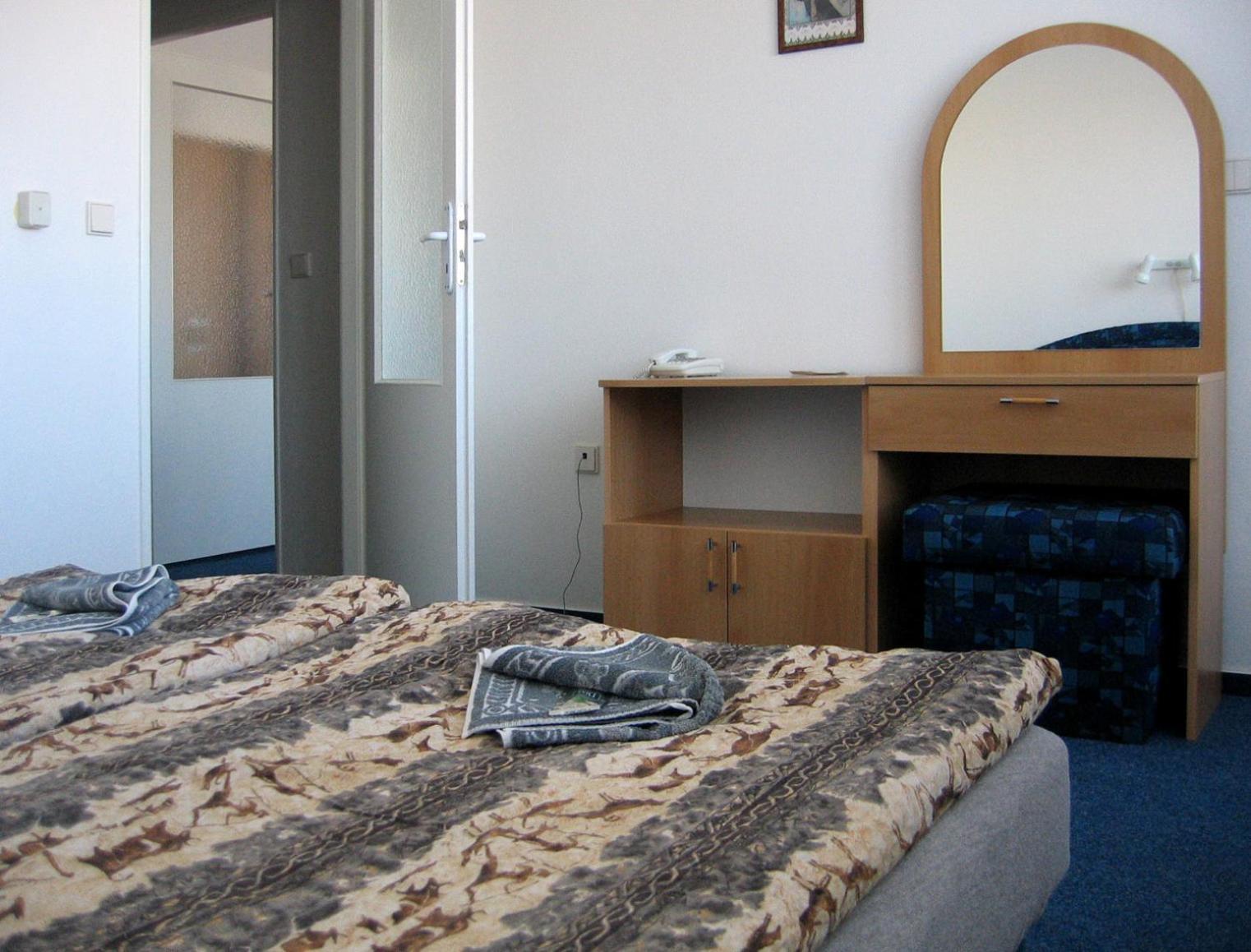Jevíčko Hotel Morava מראה חיצוני תמונה