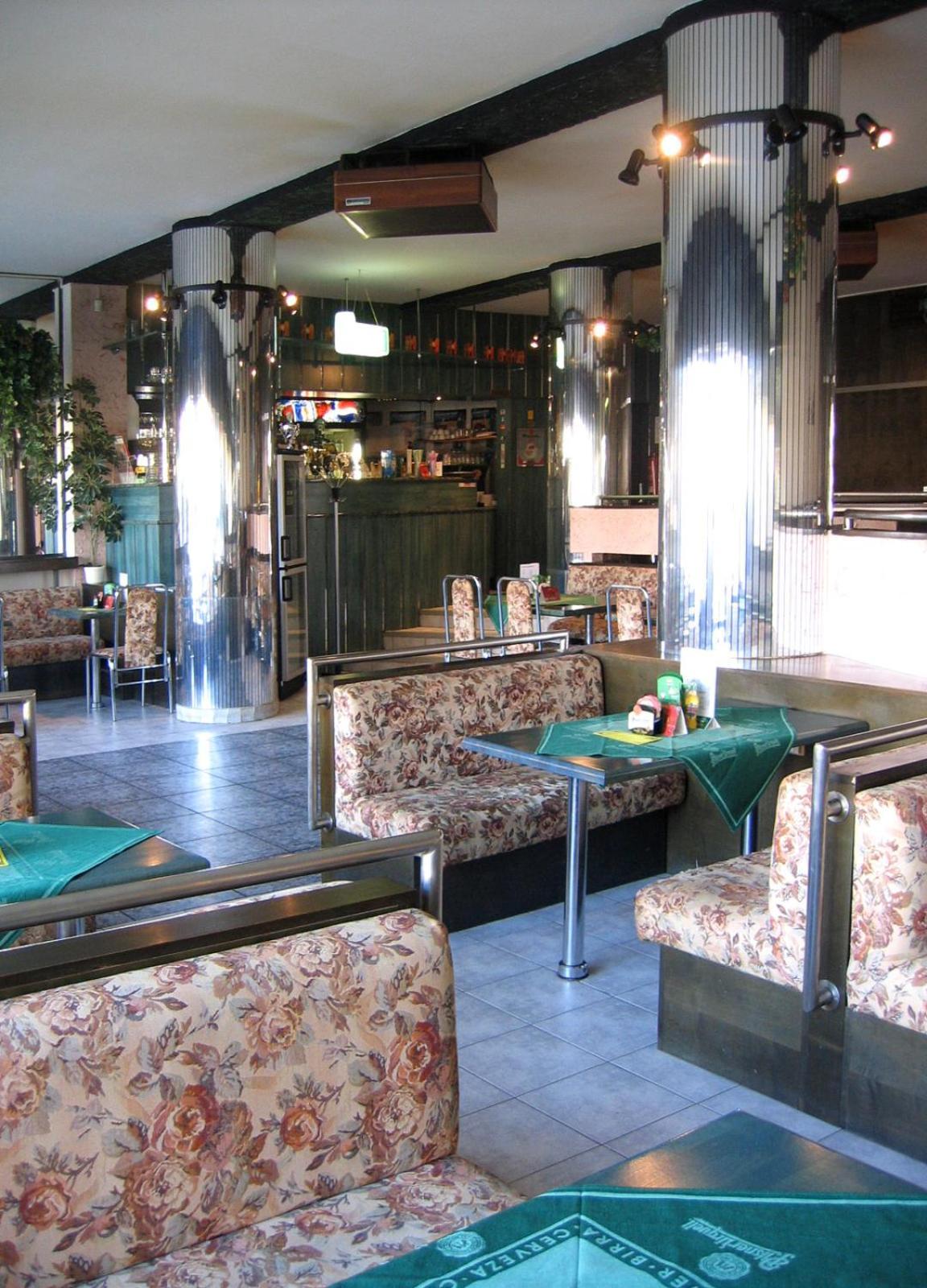 Jevíčko Hotel Morava מראה חיצוני תמונה