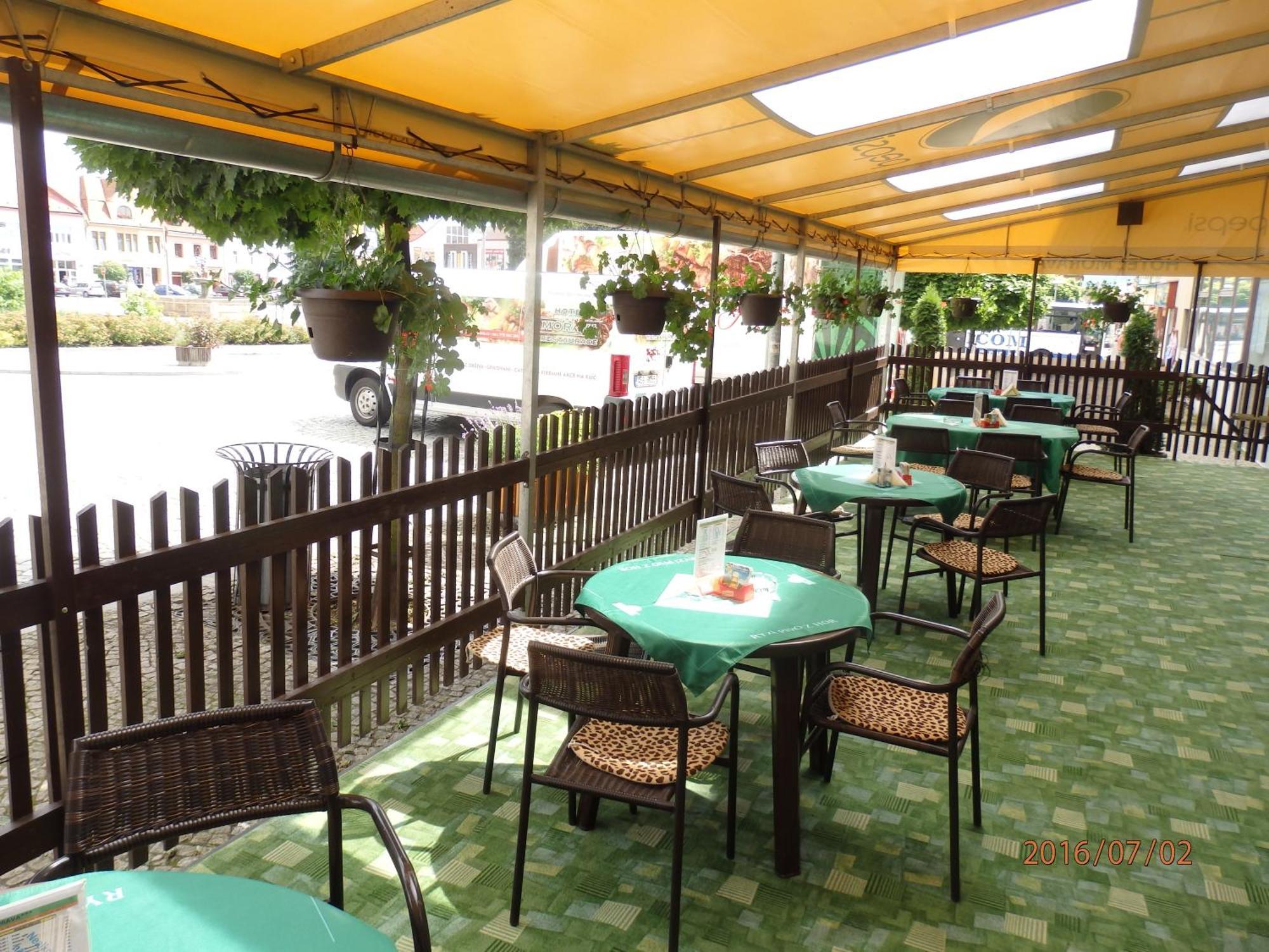 Jevíčko Hotel Morava מראה חיצוני תמונה